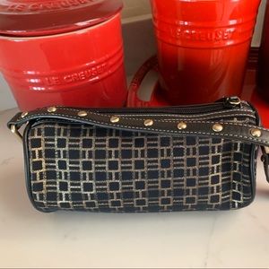 Super cute Nine West shoulder purse black/gold